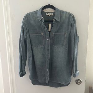Madewell Chambray Long Sleeve Button-down Shirt